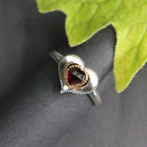 Trachtenschmuck Ring mit Granat