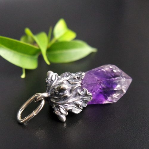 Trachtiger Anhänger Amethyst mit silberner Fassung
